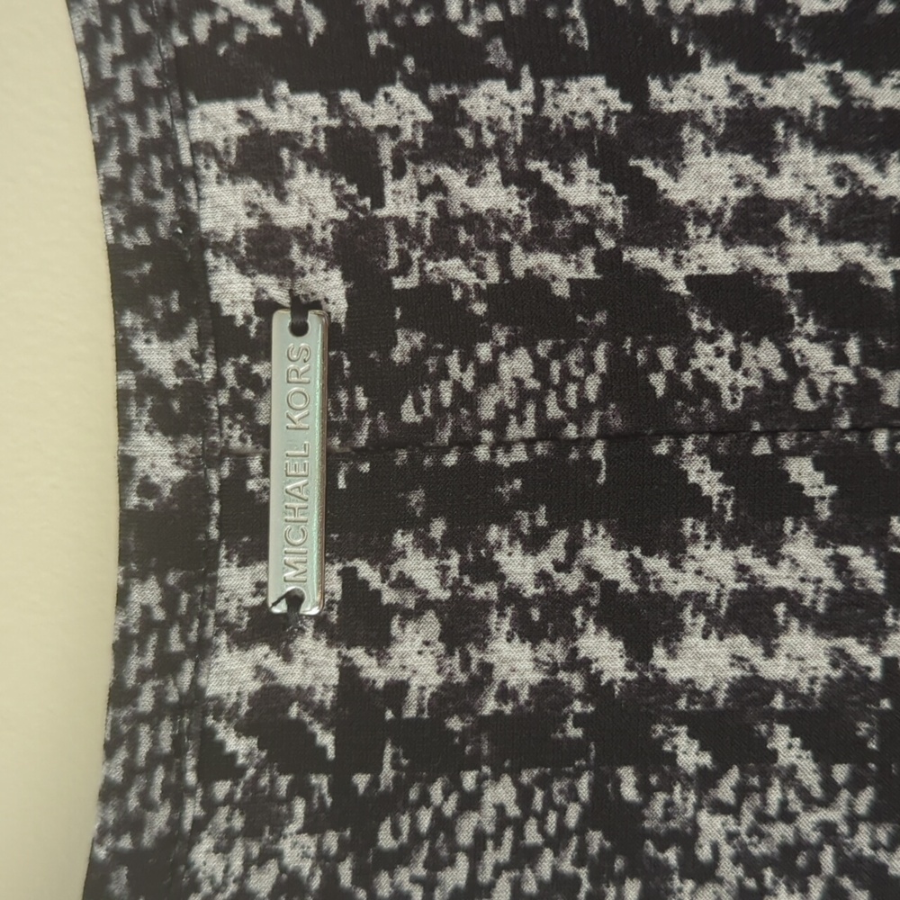 Michael Michael Kors Houndstooth Key Hole Opening Long Sleeve Dress SMALL - Picture 7 of 16